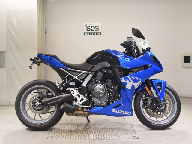 Suzuki GSX-8S 2024