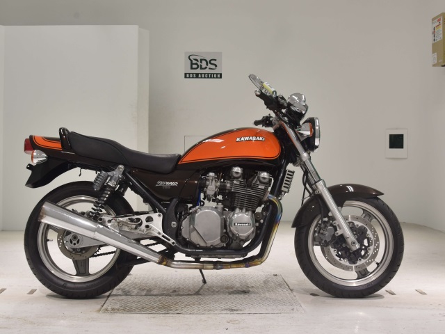 Kawasaki ZEPHYR750 2024