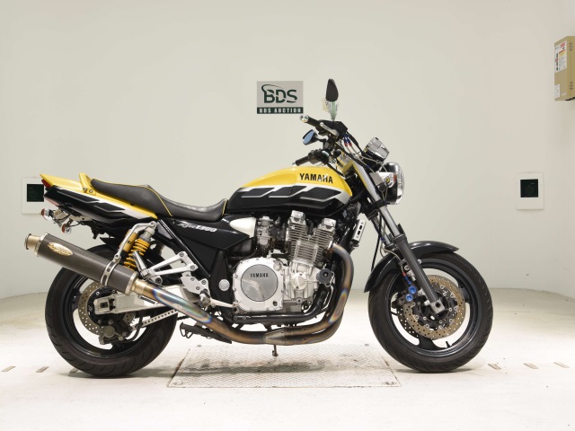 Yamaha XJR1300 2001