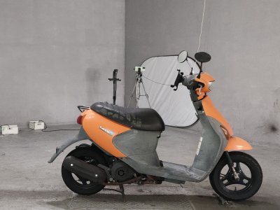 Suzuki LETS4