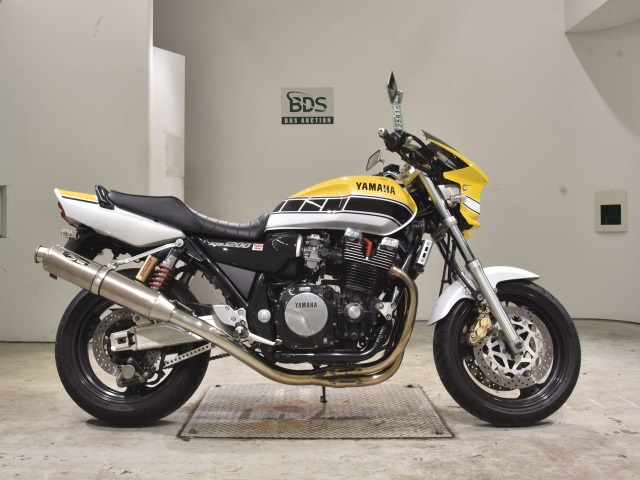 Yamaha XJR1200 1996