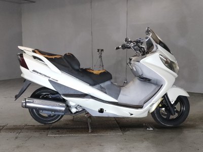 Suzuki SKYWAVE 250