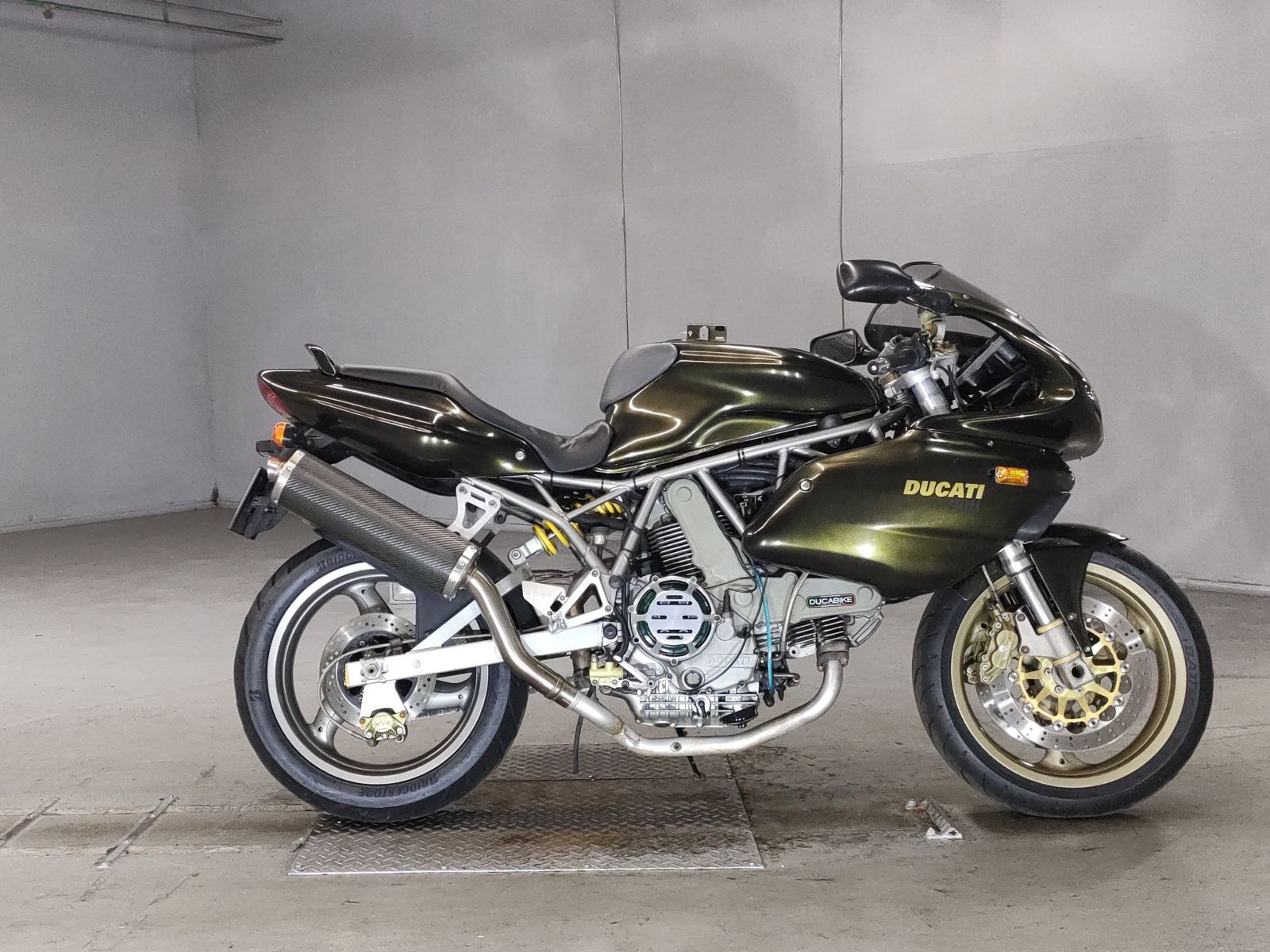 Ducati 900SS 2002