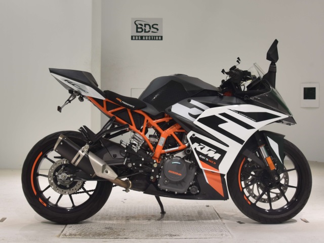 KTM RC 390 2021