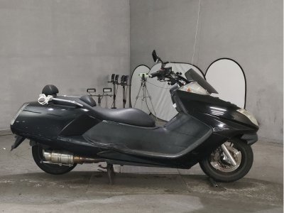 Yamaha MAGZAM 2005