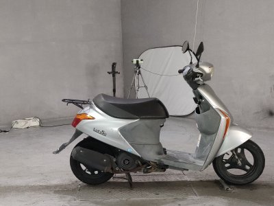 Suzuki LETS5