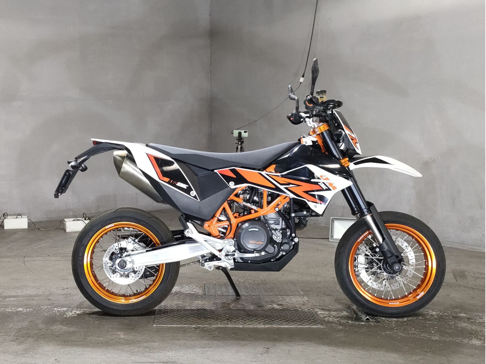 KTM 690 SMC R 2016