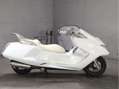 Yamaha MAGZAM 2005