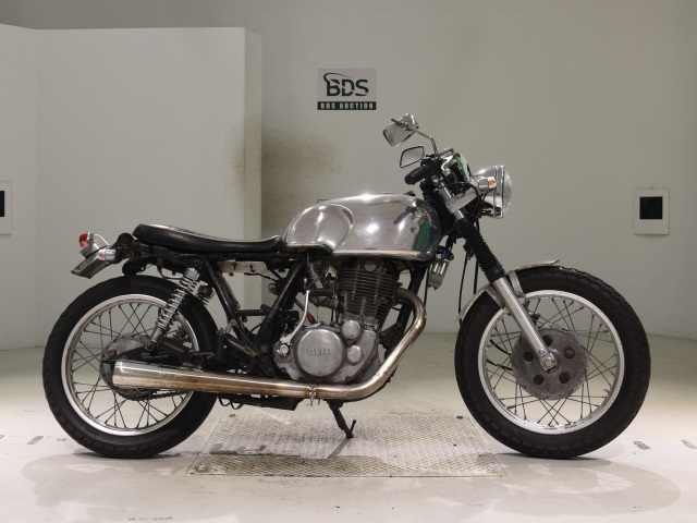 Yamaha SR400 1982