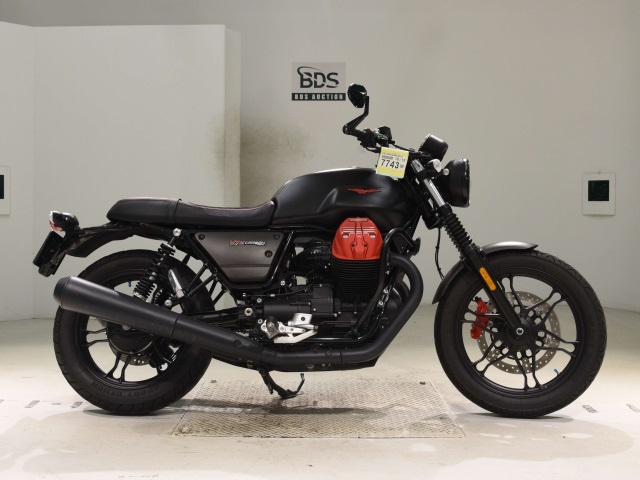 Moto Guzzi V7 3 CARBON 2019