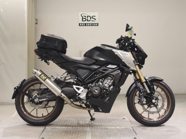 Honda CB125R 2021