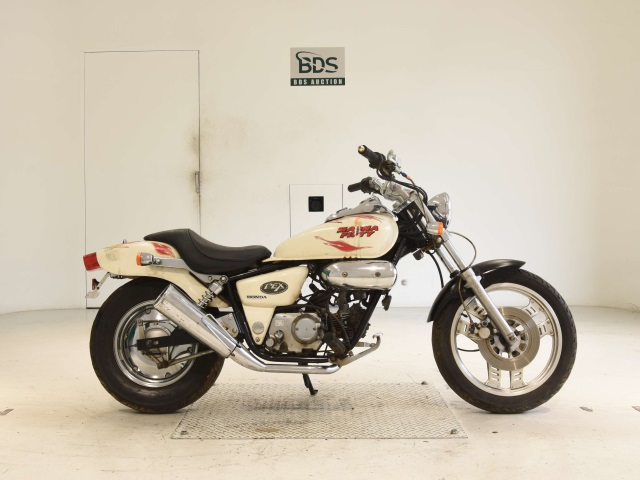 Honda MAGNA50 2005