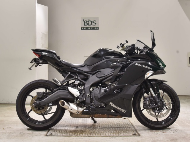 Kawasaki NINJA ZX-25R 2022