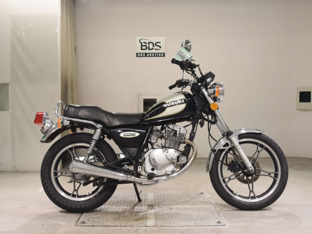 Suzuki GN125E