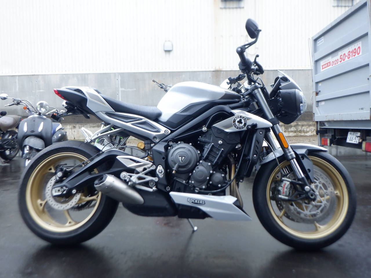 Triumph STREET TRIPLE 2017
