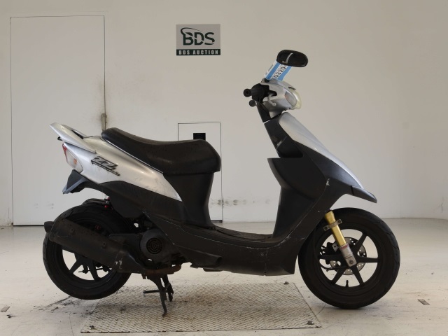 Suzuki SEPIA ZZ