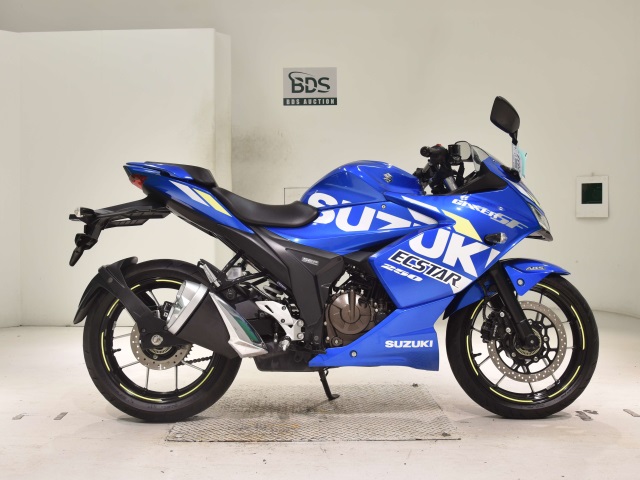 Suzuki GIXXER250SF