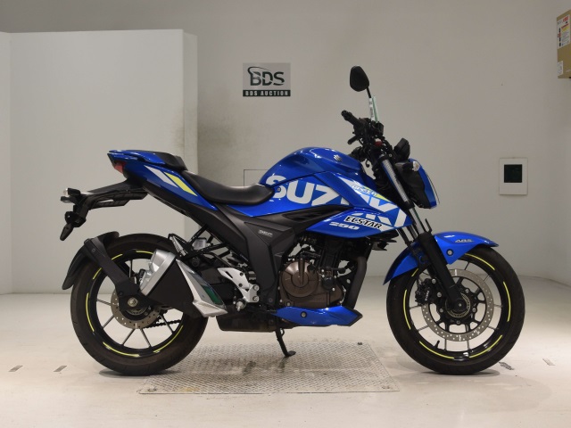 Suzuki GIXXER250