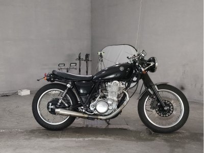 Yamaha SR400 2020