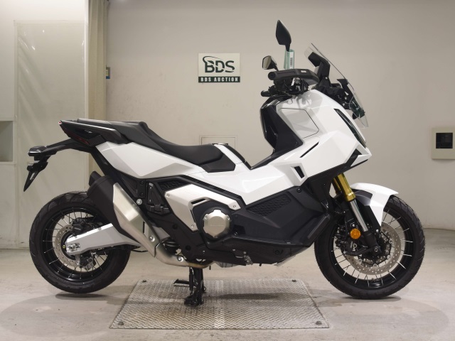 Honda X-ADV750 2025