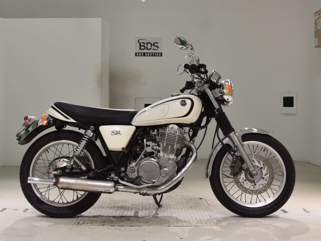 Yamaha SR400 2013