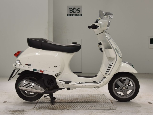 Vespa S125