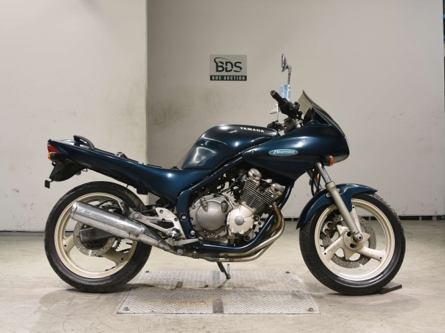 Yamaha XJ400 DIVERSION