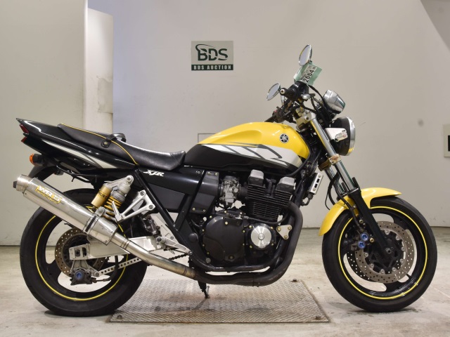 Yamaha XJR400 2004