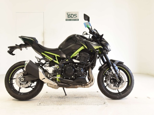 Kawasaki Z900 2021