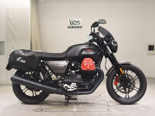 Moto Guzzi V7 3 CARBON 2019