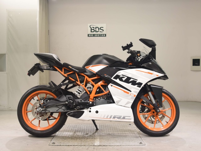 KTM RC 390 2016