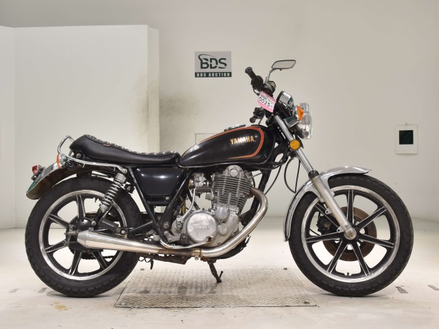 Yamaha SR400