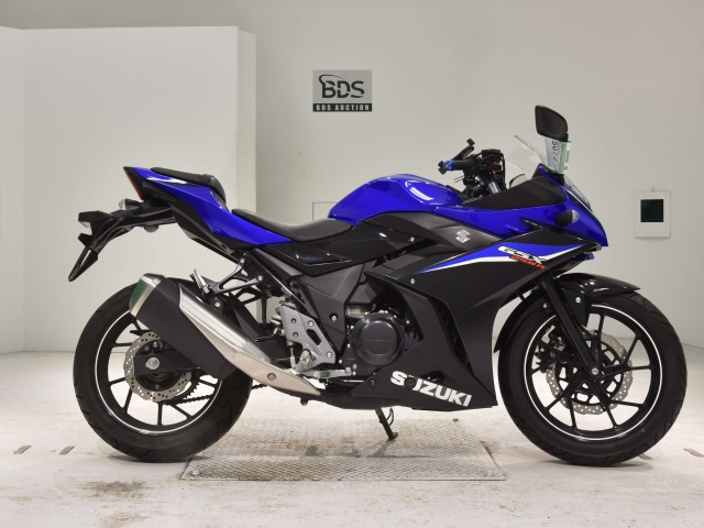 Suzuki GSX250R