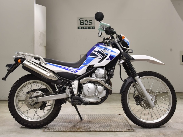 Yamaha SEROW XT250 2018