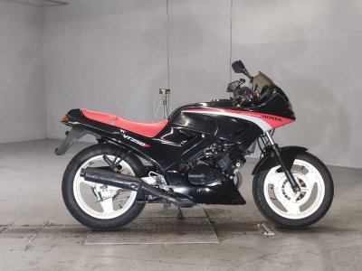 Honda VT250F XELVIS 1986