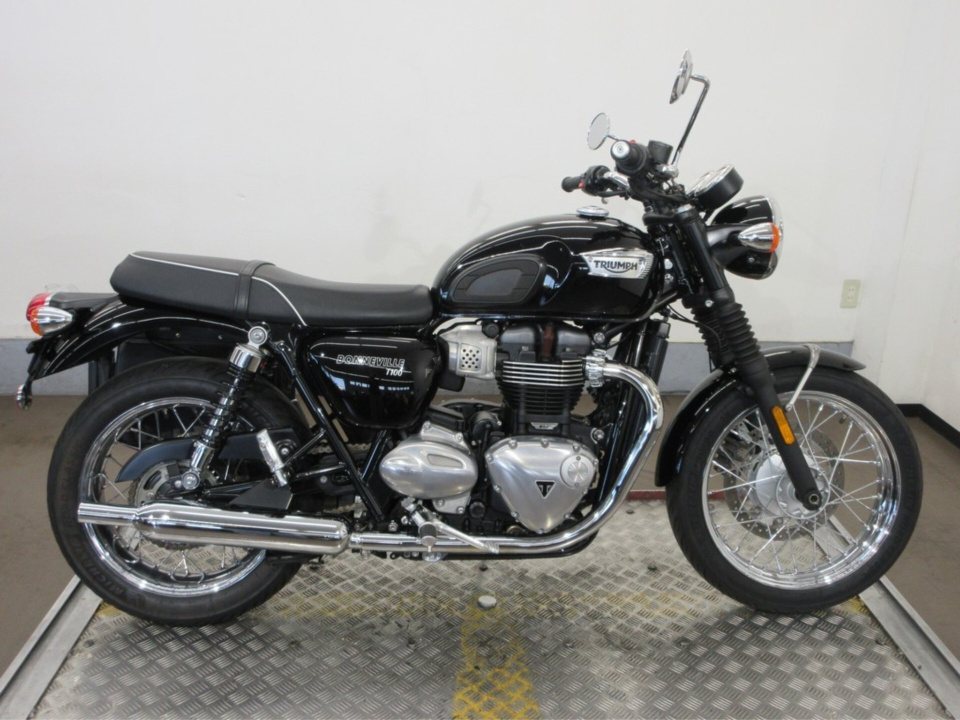 Triumph BONNEVILLE T100 2017