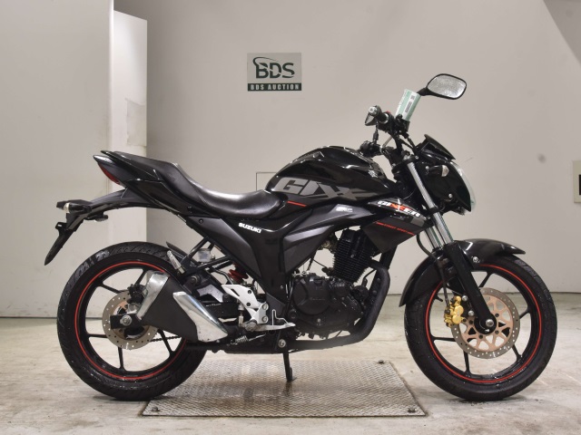 Suzuki GIXXER150