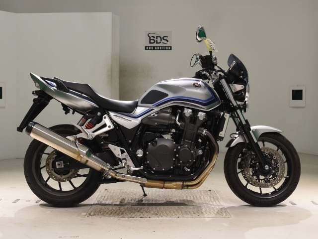 Honda CB1300SF 2024