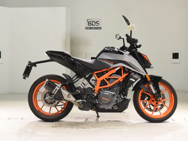KTM 390 DUKE 2023