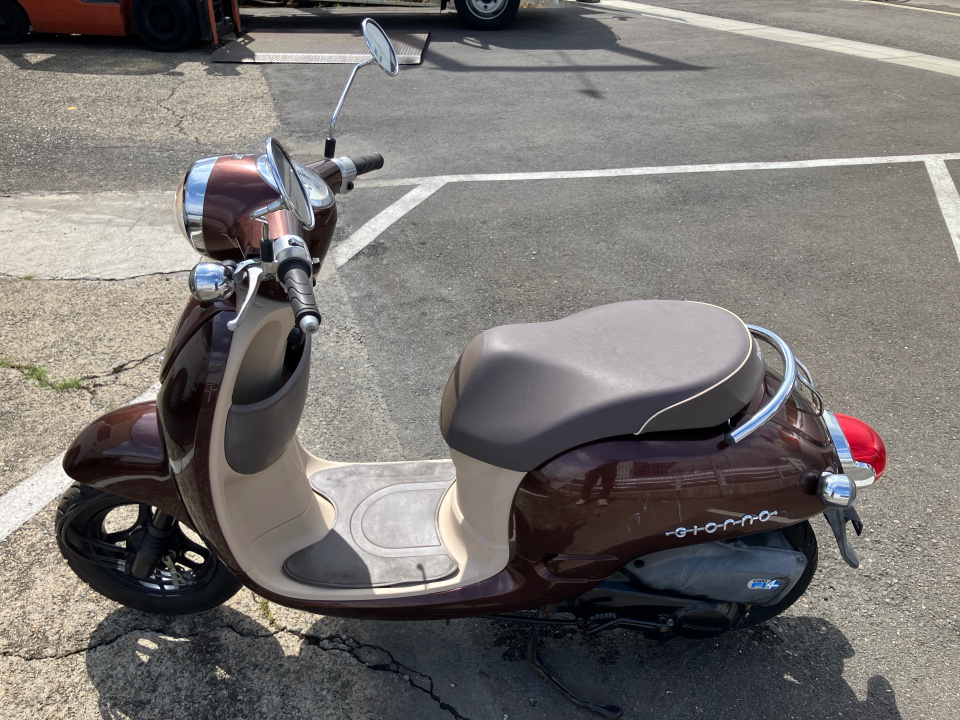 Honda GIORNO 2011