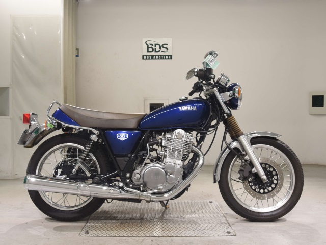 Yamaha SR400 2022