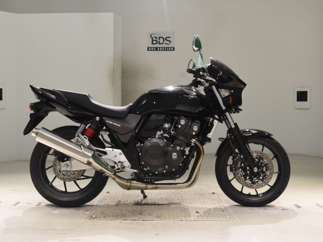 Honda CB400SFV 2023