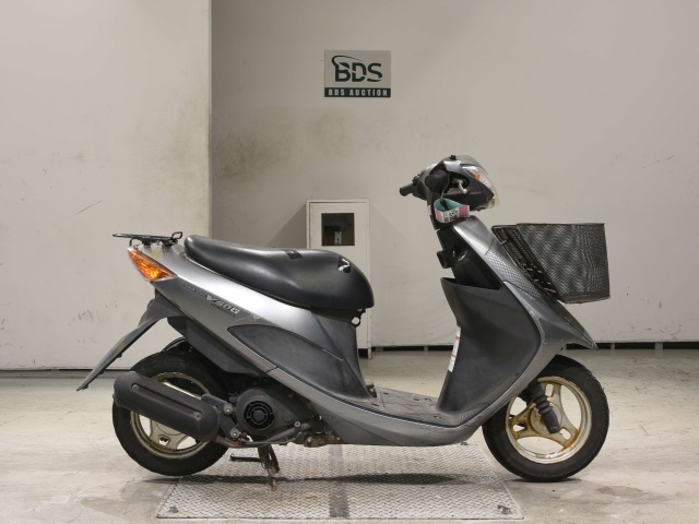 Suzuki ADDRESS V50
