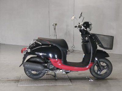 Honda GIORNO 2012