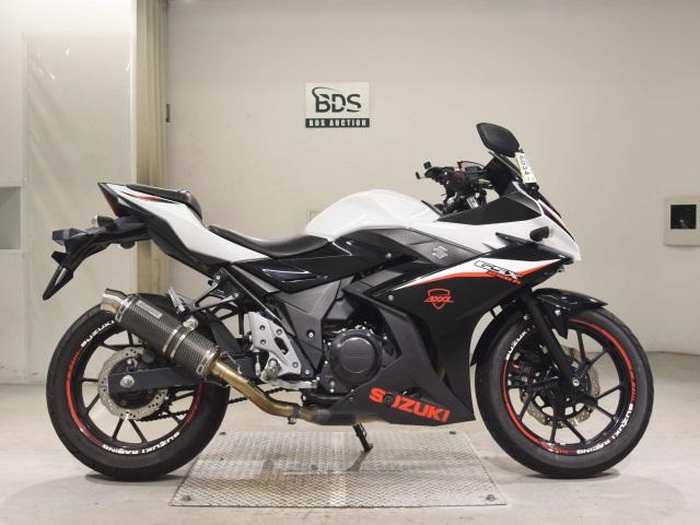 Suzuki GSX250R