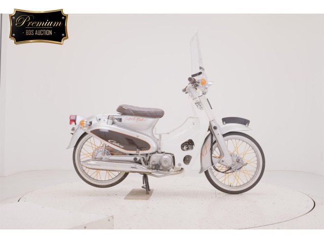 Honda C50 2005