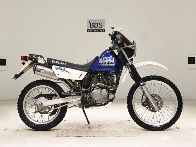 Suzuki DJEBEL200