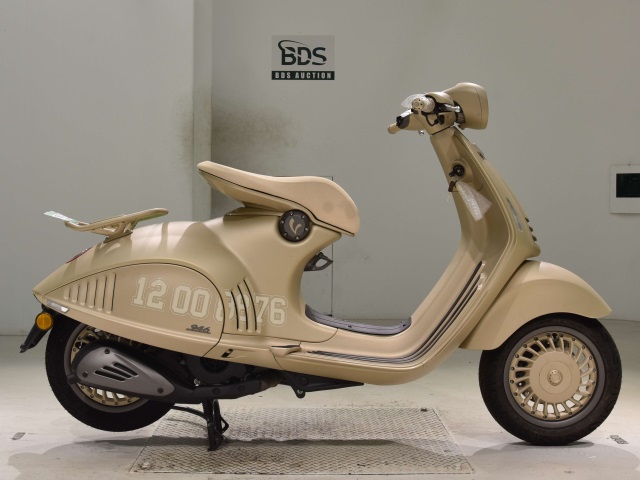 Vespa 946DORAGON125