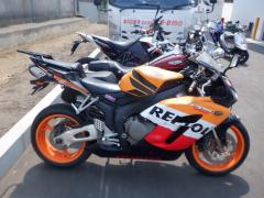 Honda CBR1000RR 2005