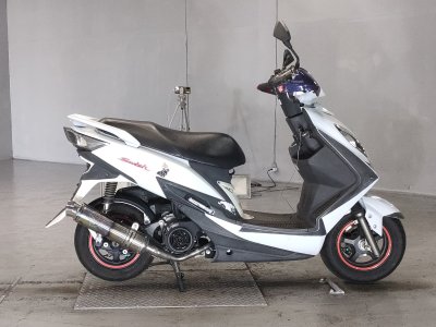 Suzuki SWISH125